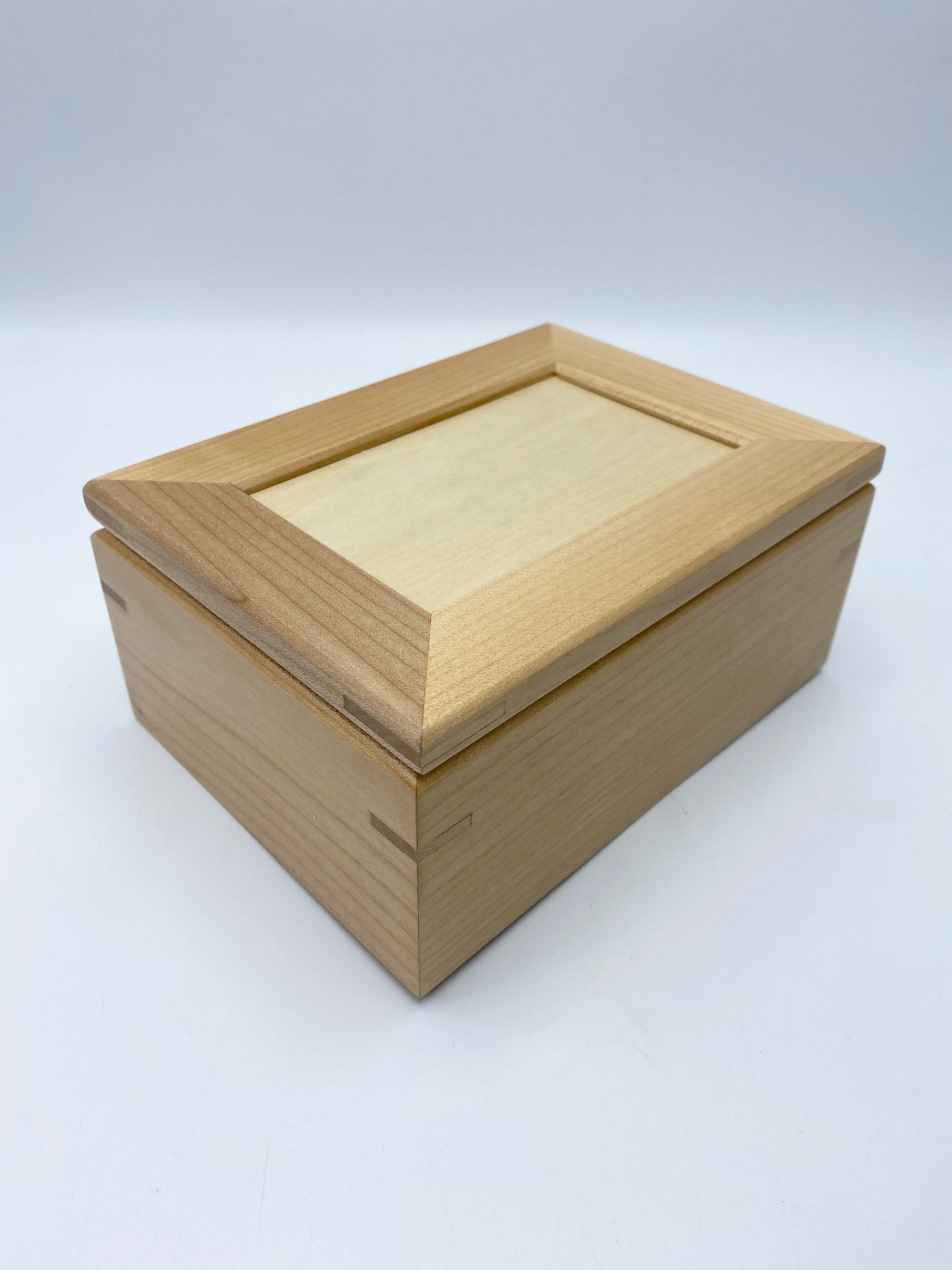 Maple Keepsake Box